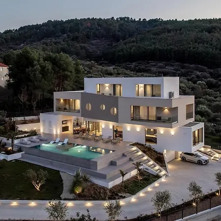 Luxe By The Sea-epic View Pool