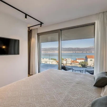 Luxe By The Sea-epic View Pool * Slatine