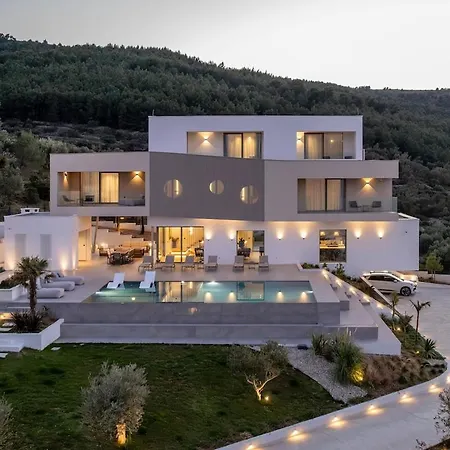 Luxe By The Sea-epic View Pool Villa