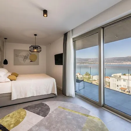 Luxe By The Sea-epic View Pool * Slatine